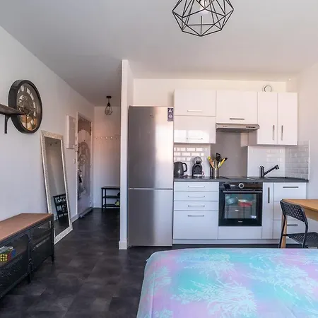 Апартаменты Studio Of 22M With Wi-Fi In The South Of Provence *